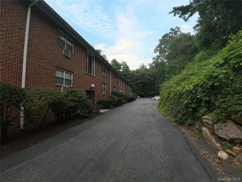 6 Dove Court #M