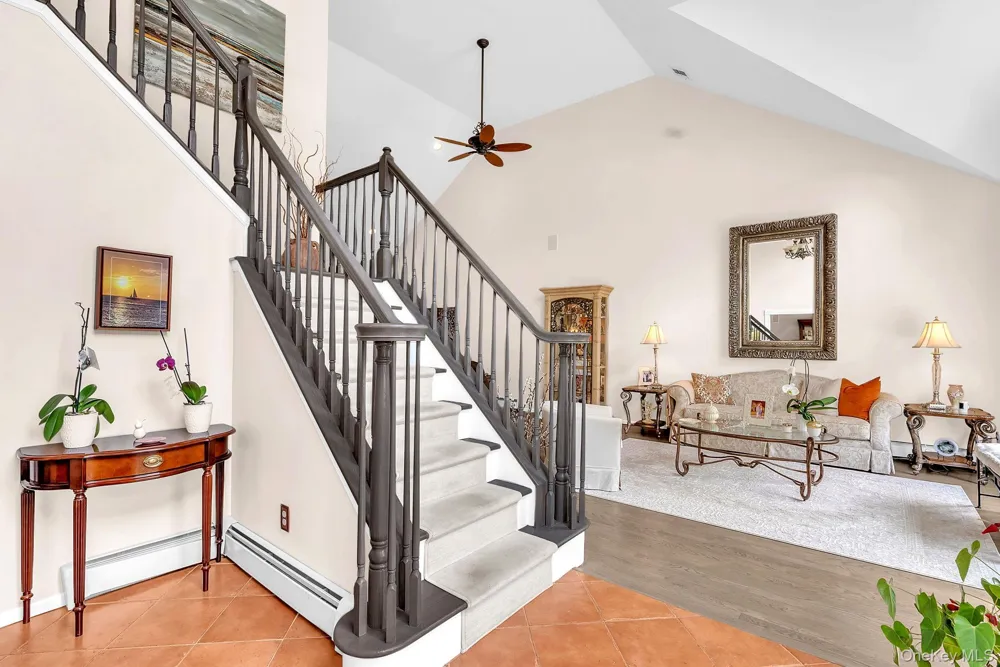 11 Horstead Court Yaphank, NY 11980