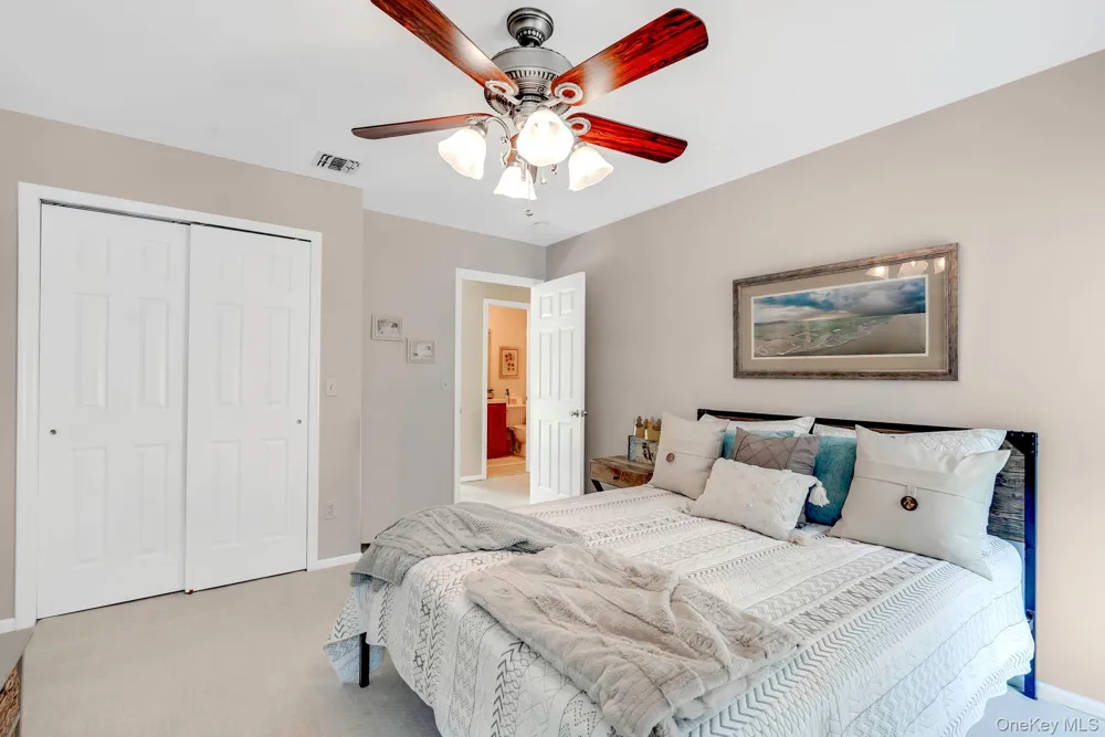 11 Horstead Court Yaphank, NY 11980