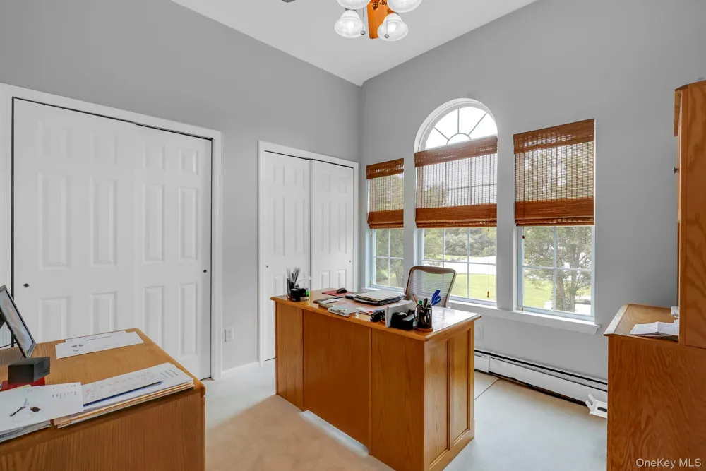 11 Horstead Court Yaphank, NY 11980