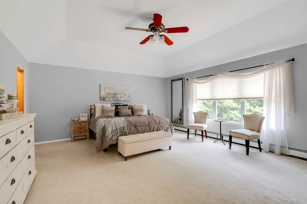 11 Horstead Court Yaphank, NY 11980