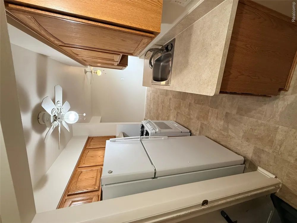23713 Haig Taylor City, MI 48180