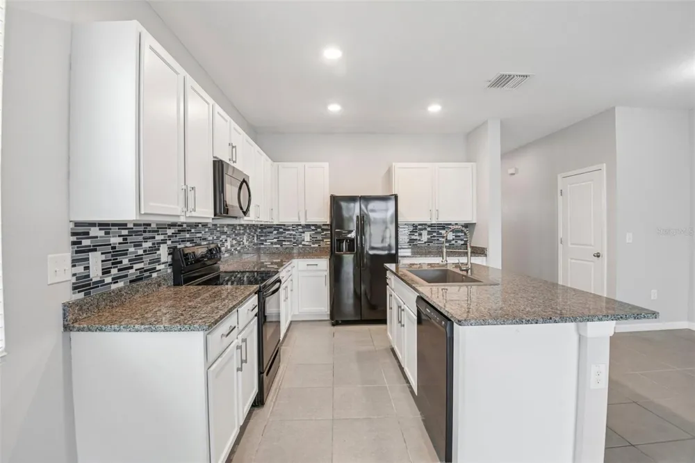 2685 SUNCOAST BLEND DRIVE Odessa, FL 33556