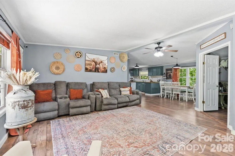 122 Fallswood Court Hendersonville, NC 28739