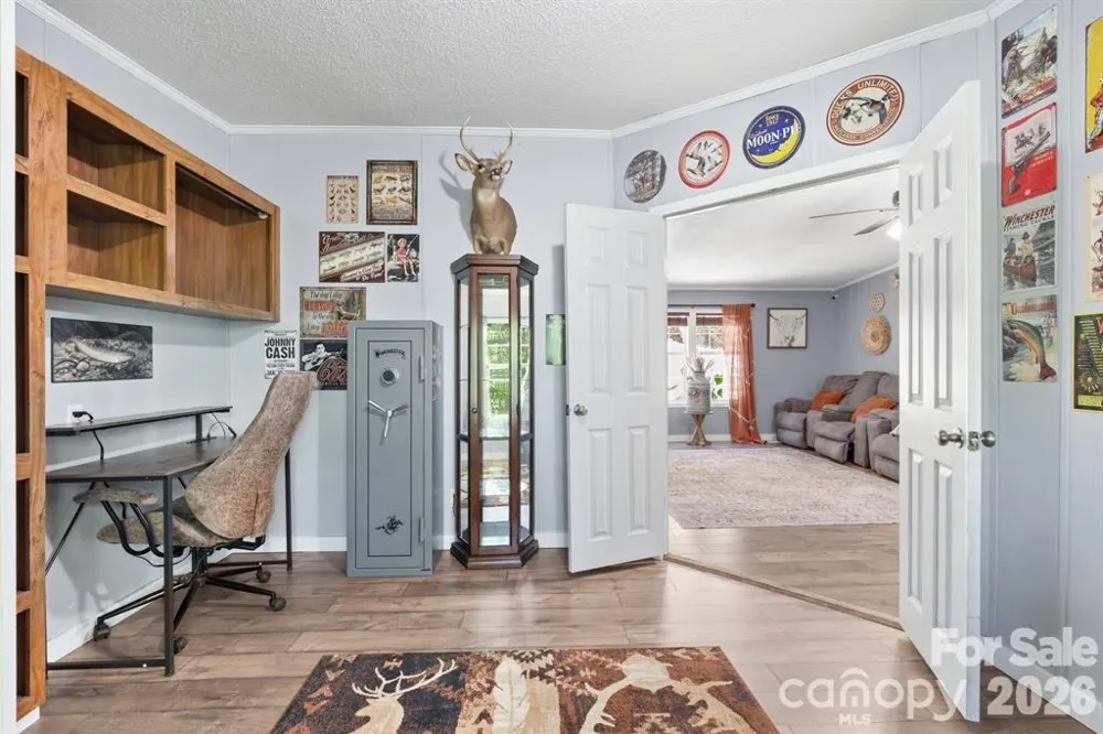 122 Fallswood Court Hendersonville, NC 28739