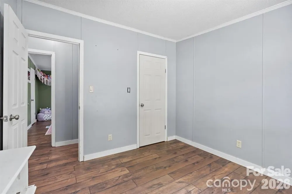 122 Fallswood Court Hendersonville, NC 28739