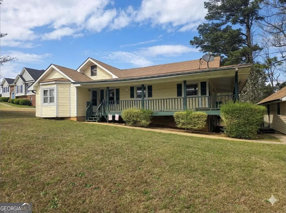 9000 Edinburg DR Winston, GA 30187