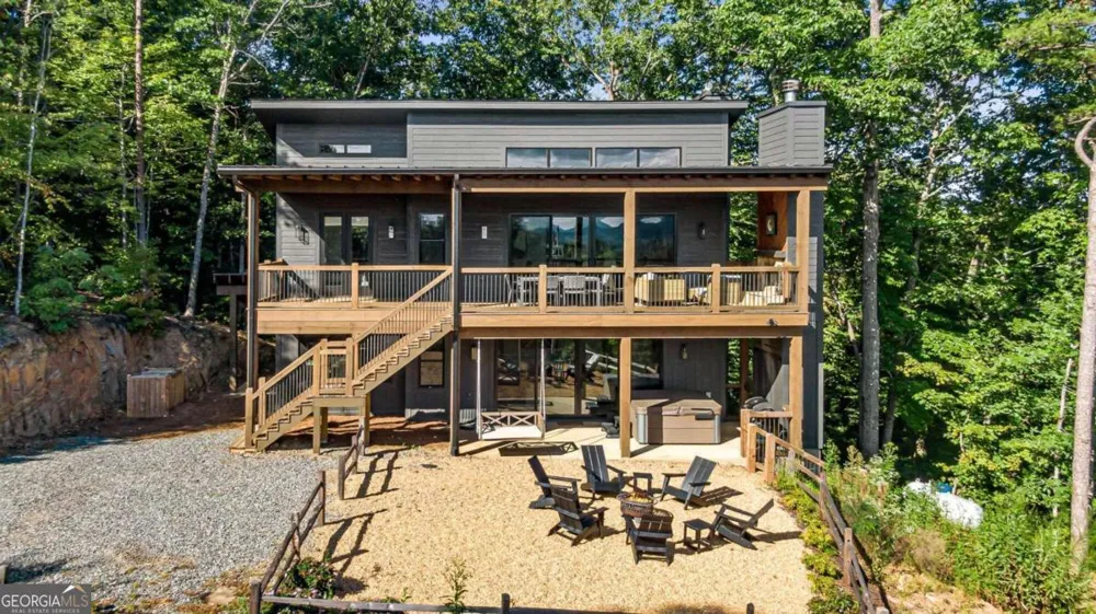 351 S Dream Catcher Blue Ridge, GA 30513