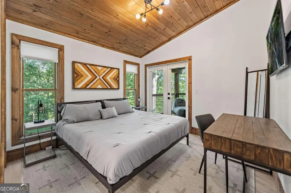 351 S Dream Catcher Blue Ridge, GA 30513