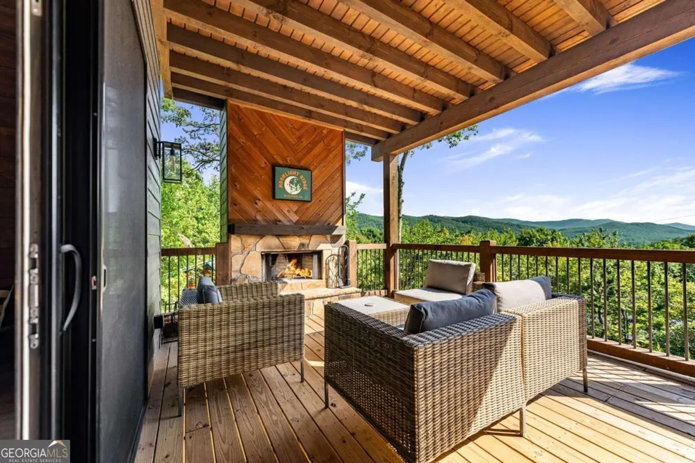 351 S Dream Catcher Blue Ridge, GA 30513