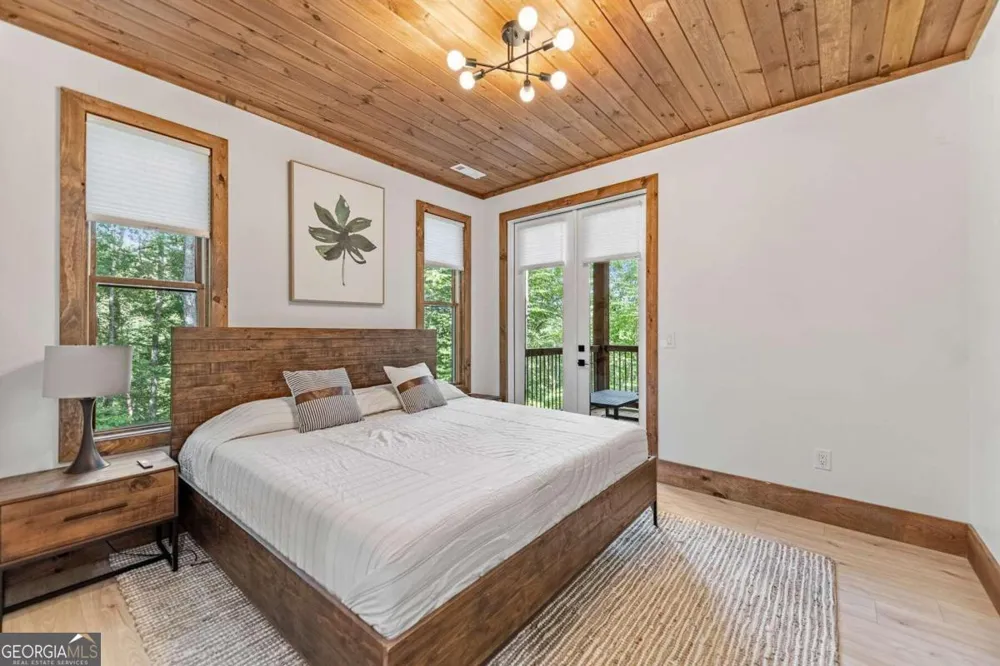 351 S Dream Catcher Blue Ridge, GA 30513