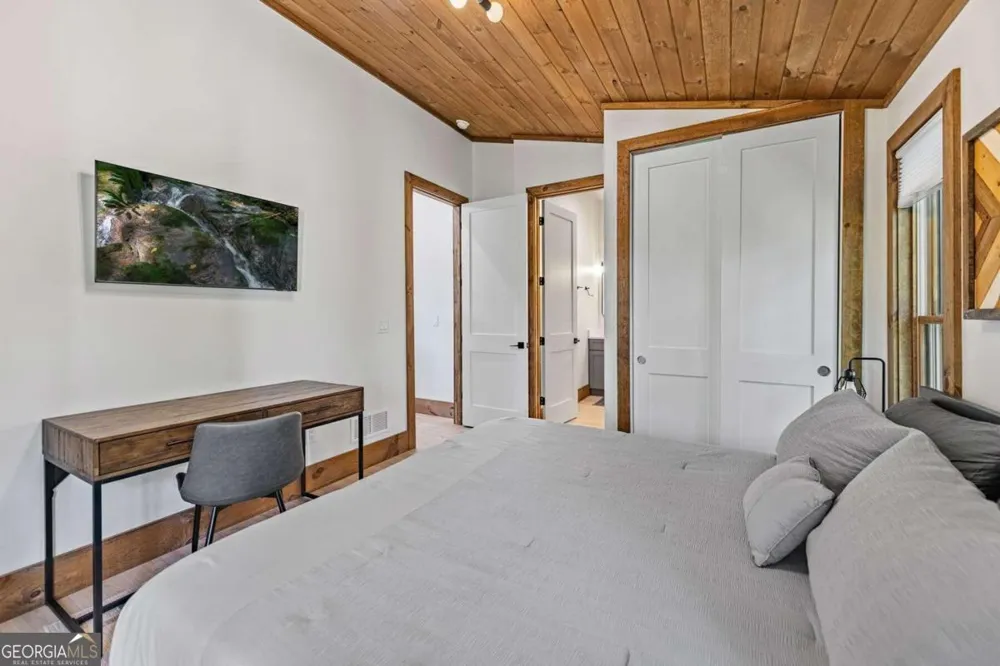 351 S Dream Catcher Blue Ridge, GA 30513