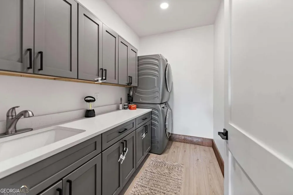 351 S Dream Catcher Blue Ridge, GA 30513