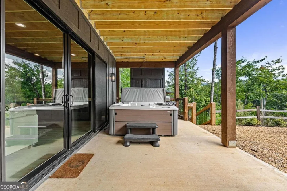 351 S Dream Catcher Blue Ridge, GA 30513