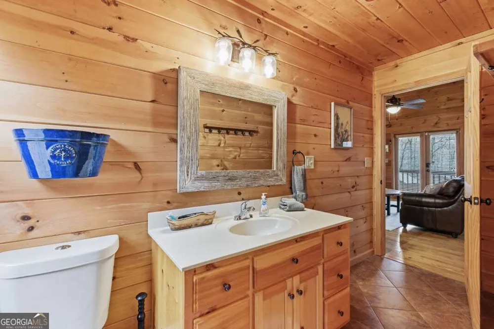 145 Fox Run LN Blue Ridge, GA 30513