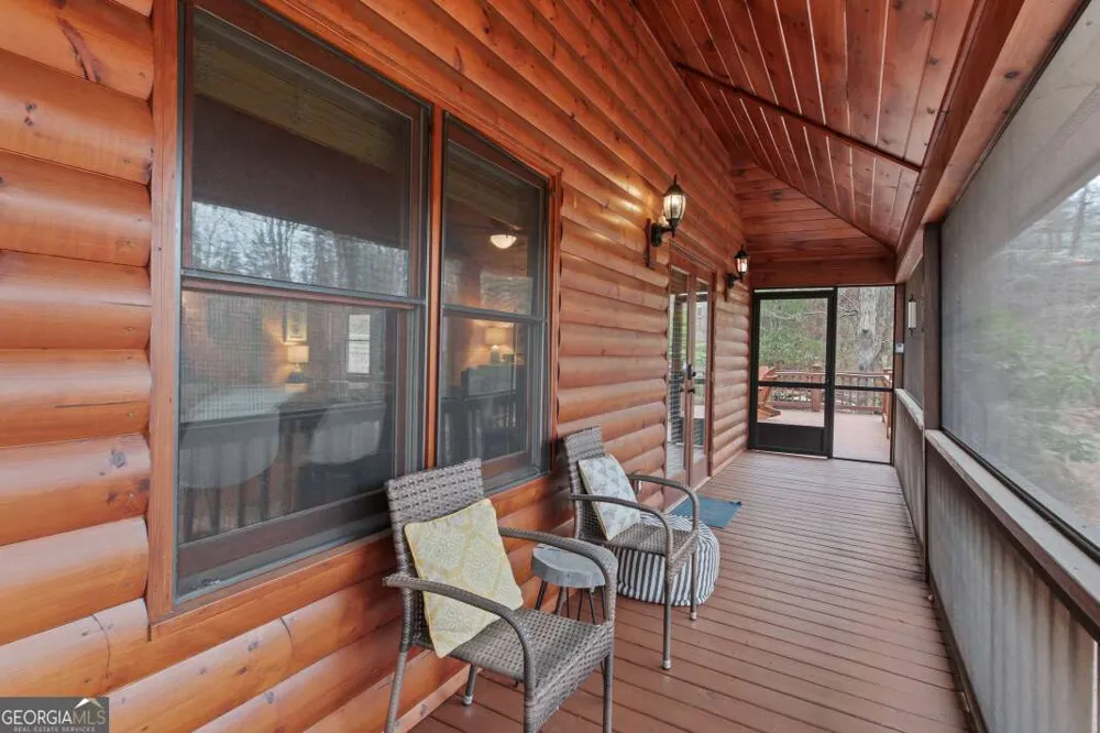 145 Fox Run LN Blue Ridge, GA 30513