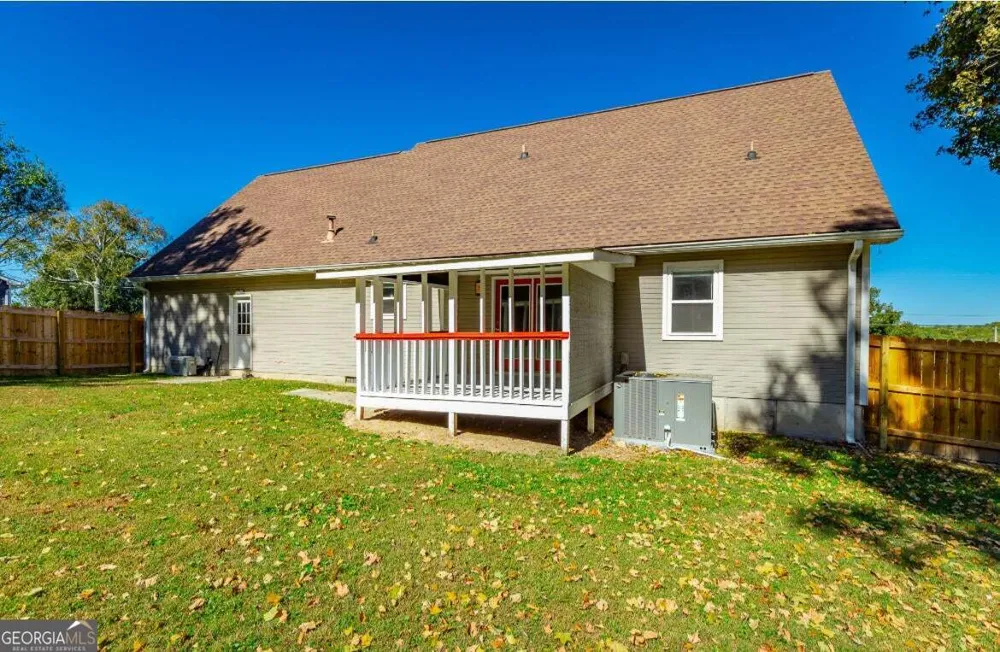 621 Lee DR Ringgold, GA 30736
