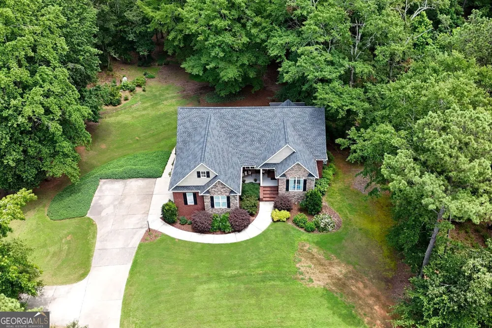 172 Sam Solomon RD Locust Grove, GA 30248