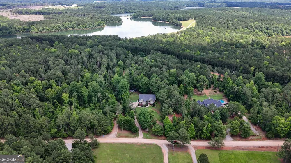 172 Sam Solomon RD Locust Grove, GA 30248