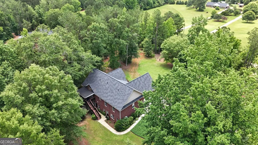 172 Sam Solomon RD Locust Grove, GA 30248