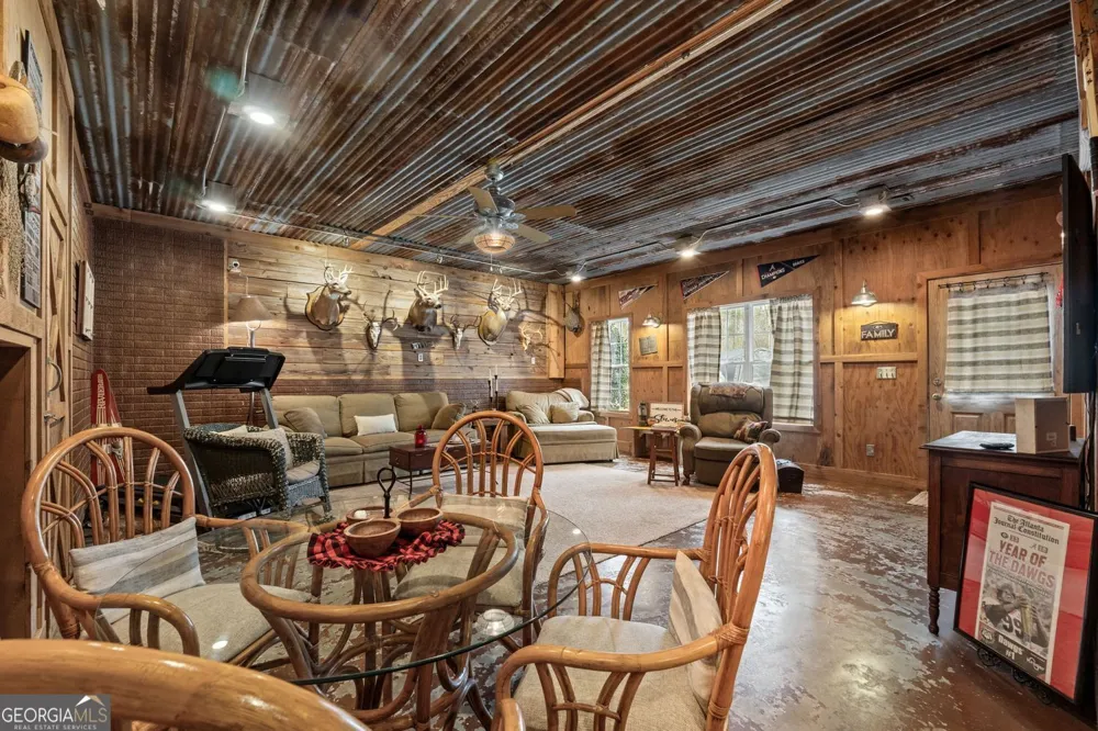 172 Sam Solomon RD Locust Grove, GA 30248