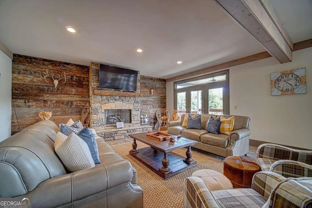 469 Oakwood WAY Blairsville, GA 30512
