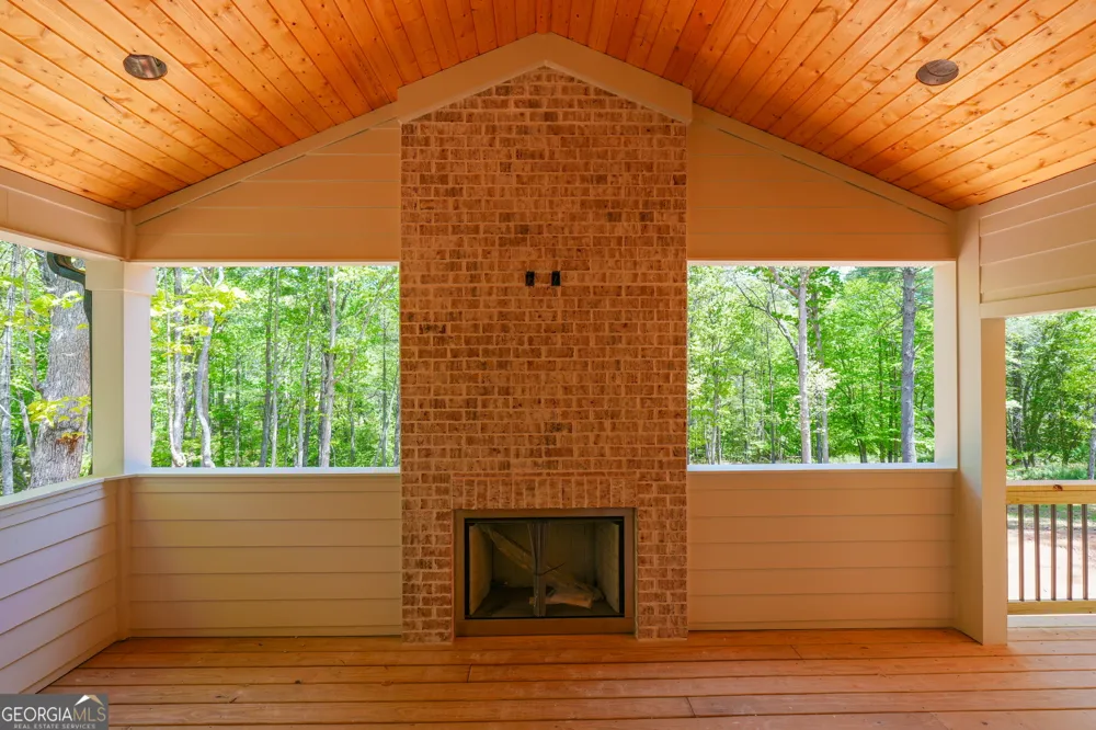 469 Oakwood WAY Blairsville, GA 30512