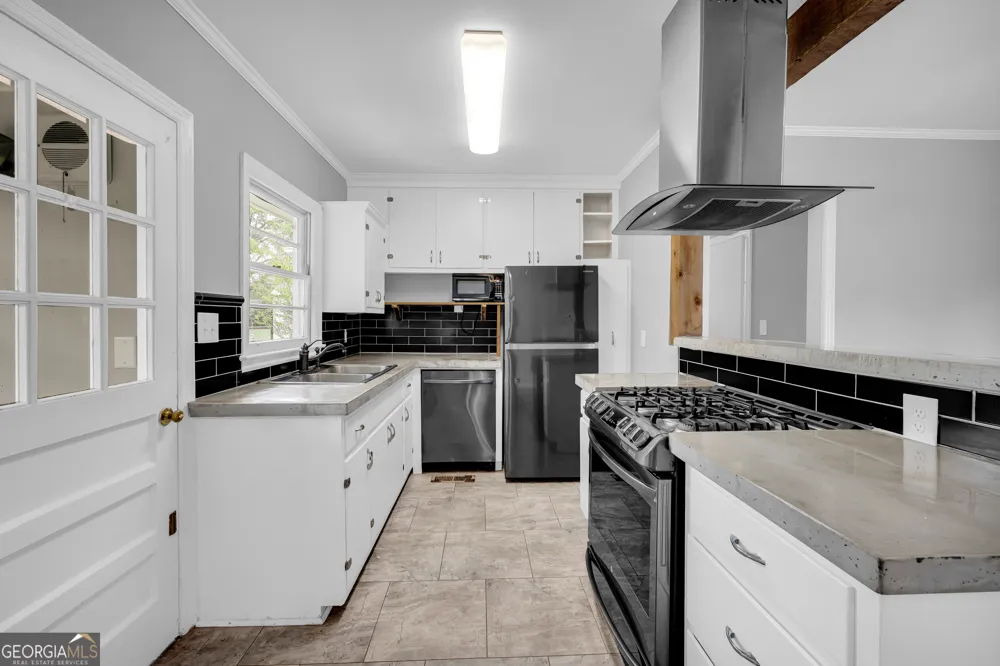 58 Andrew Jackson ST Commerce, GA 30529