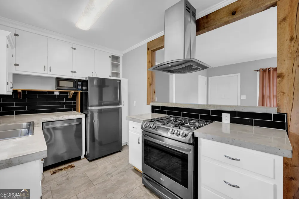 58 Andrew Jackson ST Commerce, GA 30529