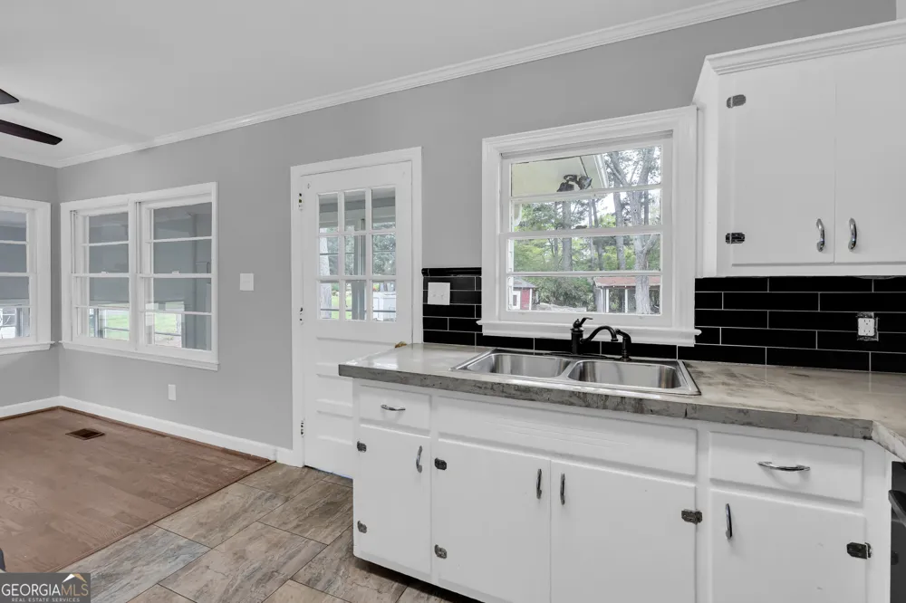 58 Andrew Jackson ST Commerce, GA 30529