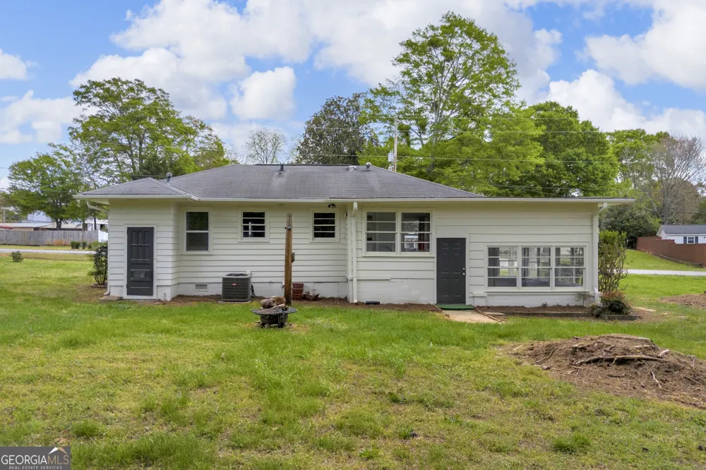 58 Andrew Jackson ST Commerce, GA 30529