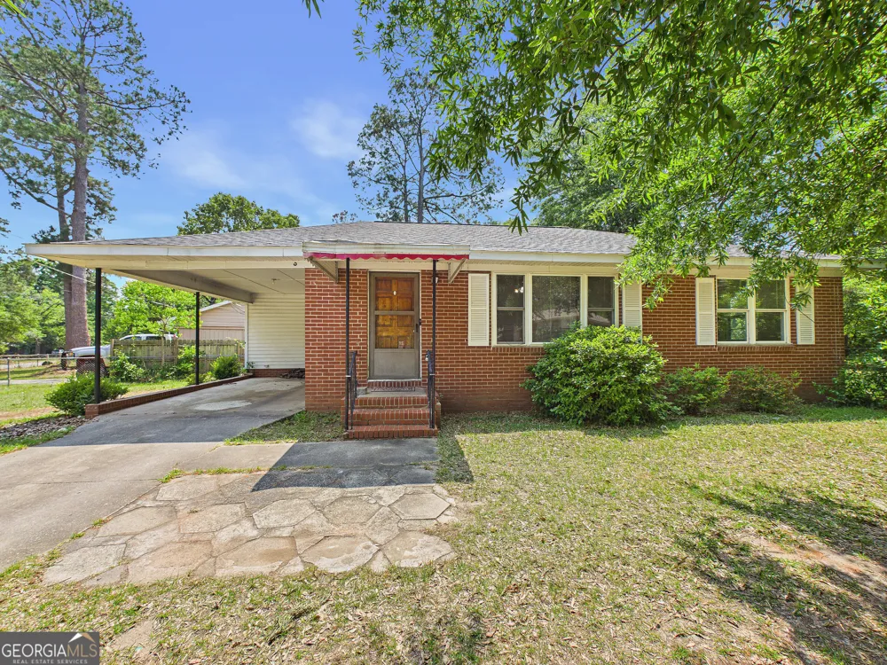 135 Briardale AVE Warner Robins, GA 31093