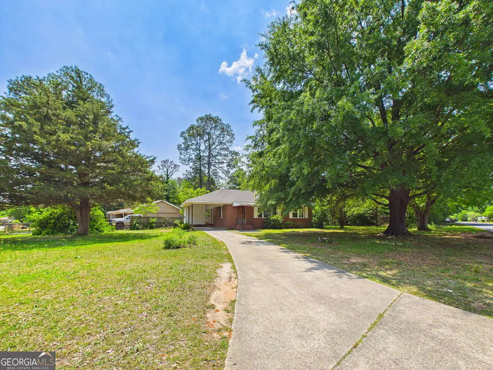 135 Briardale AVE Warner Robins, GA 31093