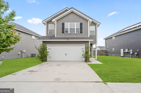 744 Fairview CIR