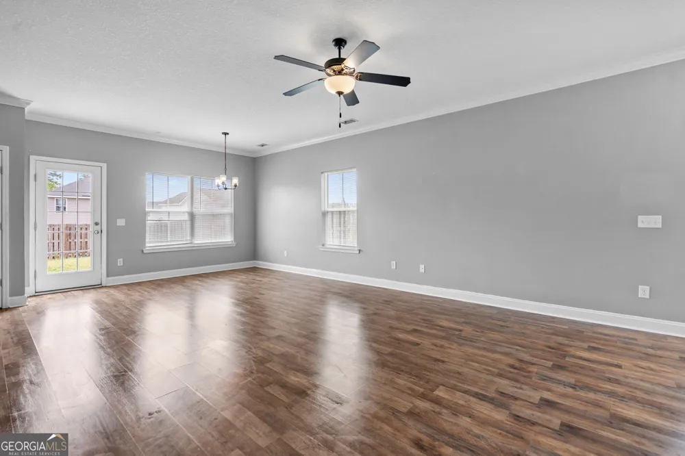 744 Fairview CIR Hinesville, GA 31313