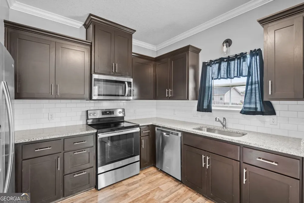 744 Fairview CIR Hinesville, GA 31313