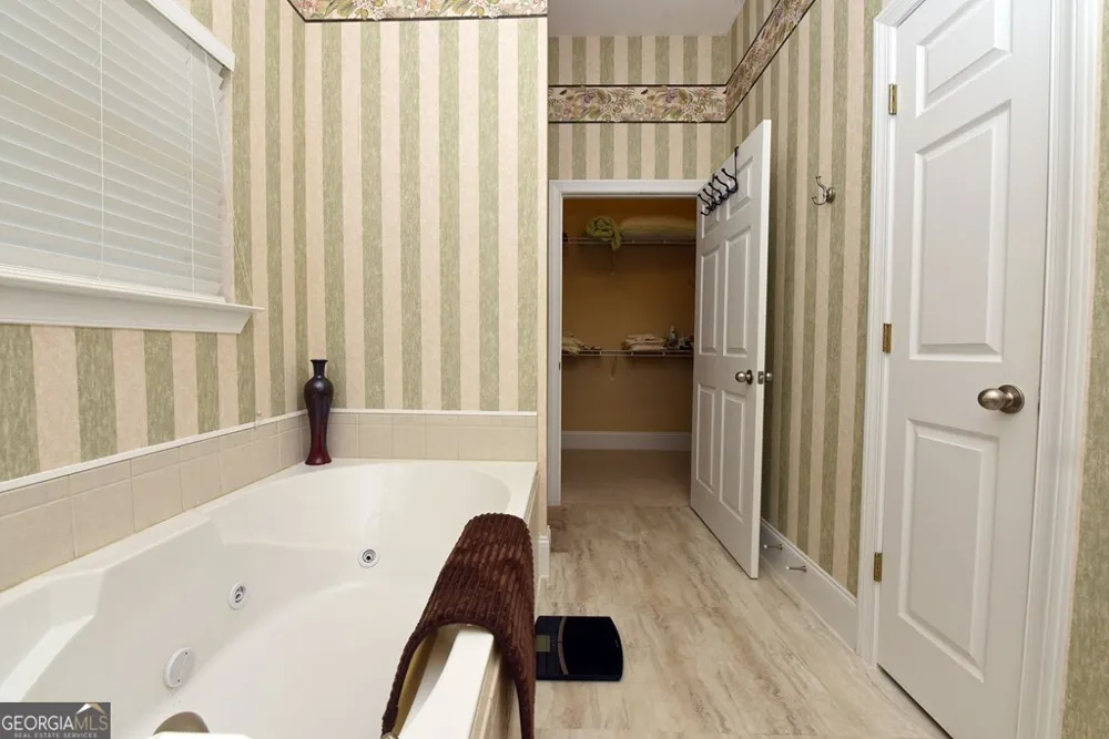 1724 Watercrest WAY Young Harris, GA 30582