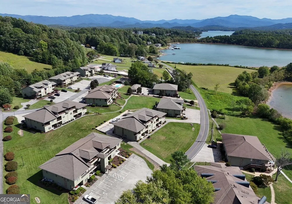 1724 Watercrest WAY Young Harris, GA 30582