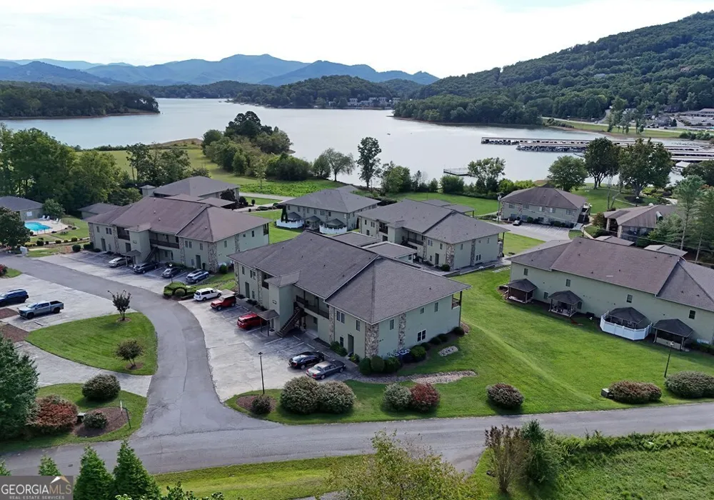 1724 Watercrest WAY Young Harris, GA 30582