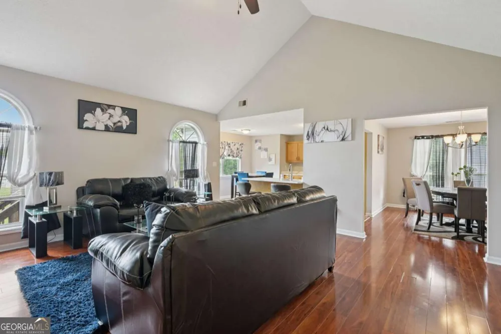 224 Solomon DR Ellenwood, GA 30294