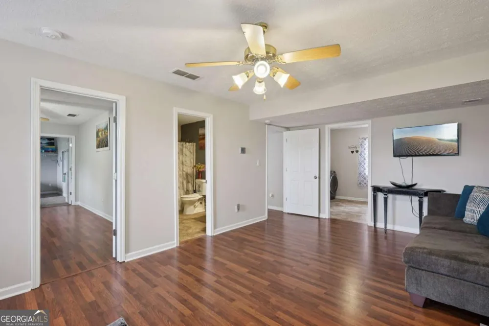 224 Solomon DR Ellenwood, GA 30294