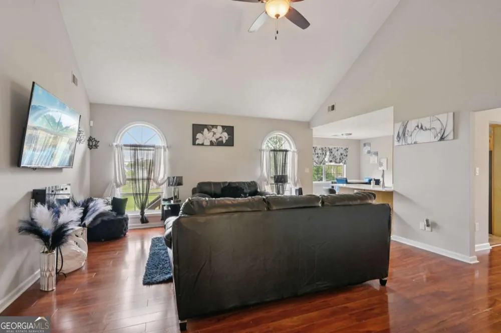 224 Solomon DR Ellenwood, GA 30294