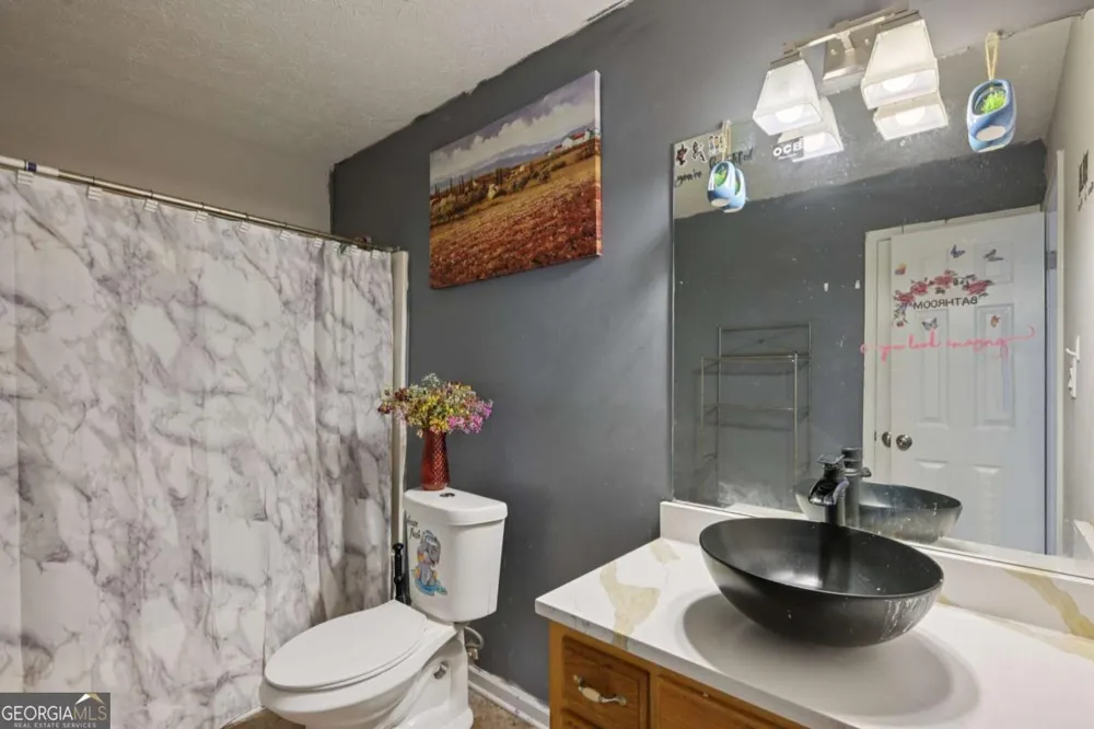 224 Solomon DR Ellenwood, GA 30294