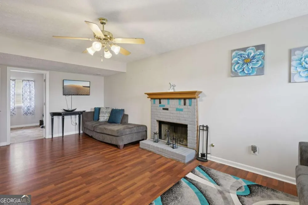 224 Solomon DR Ellenwood, GA 30294