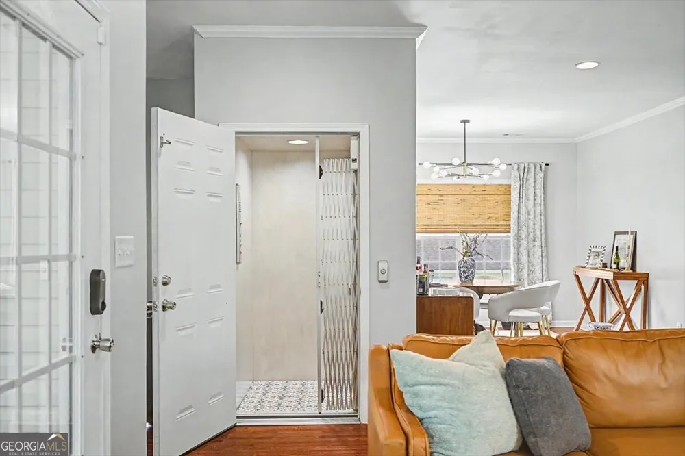 2 Brewster ST Savannah, GA 31419