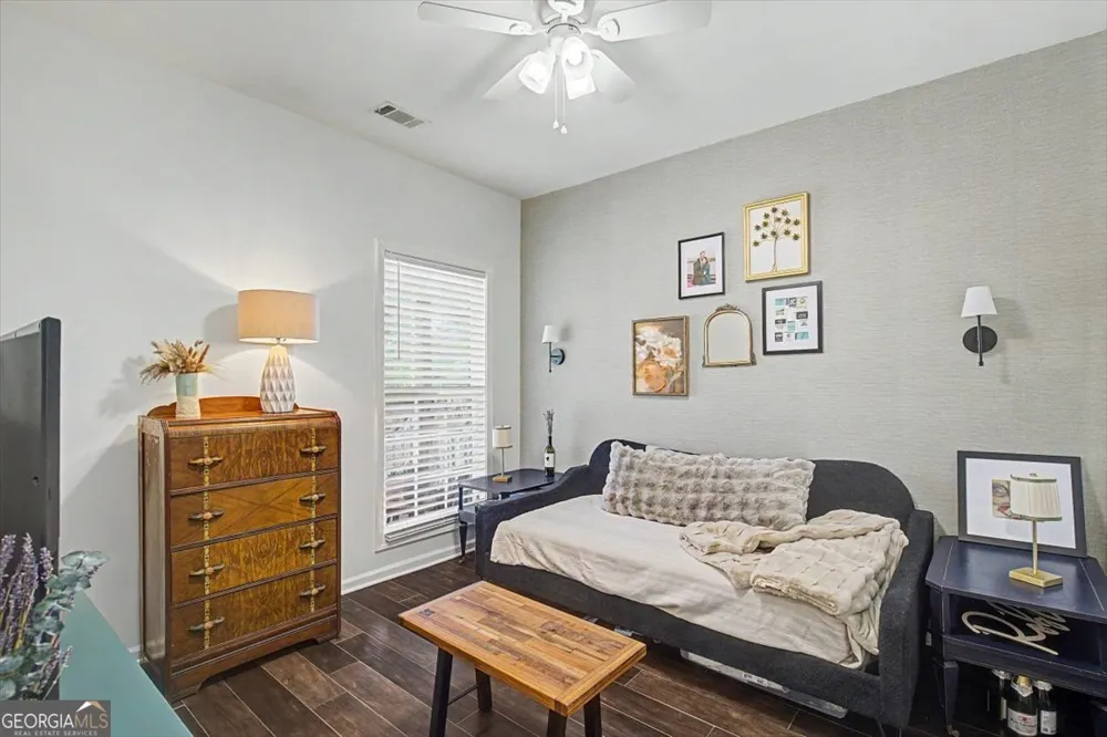 2 Brewster ST Savannah, GA 31419