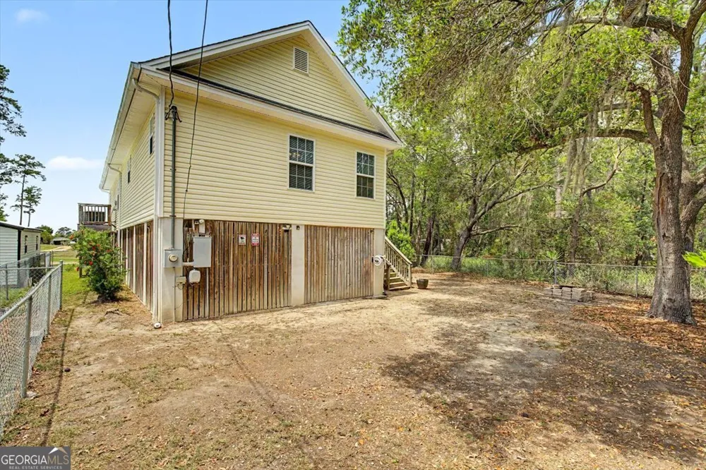 2 Brewster ST Savannah, GA 31419