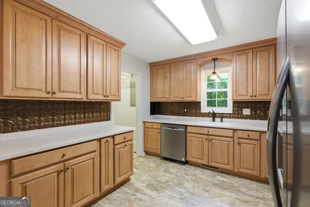 221 Eden Woods Clarkesville, GA 30523