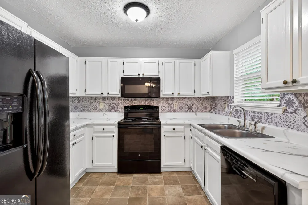 126 Doe Run DR Sharpsburg, GA 30277