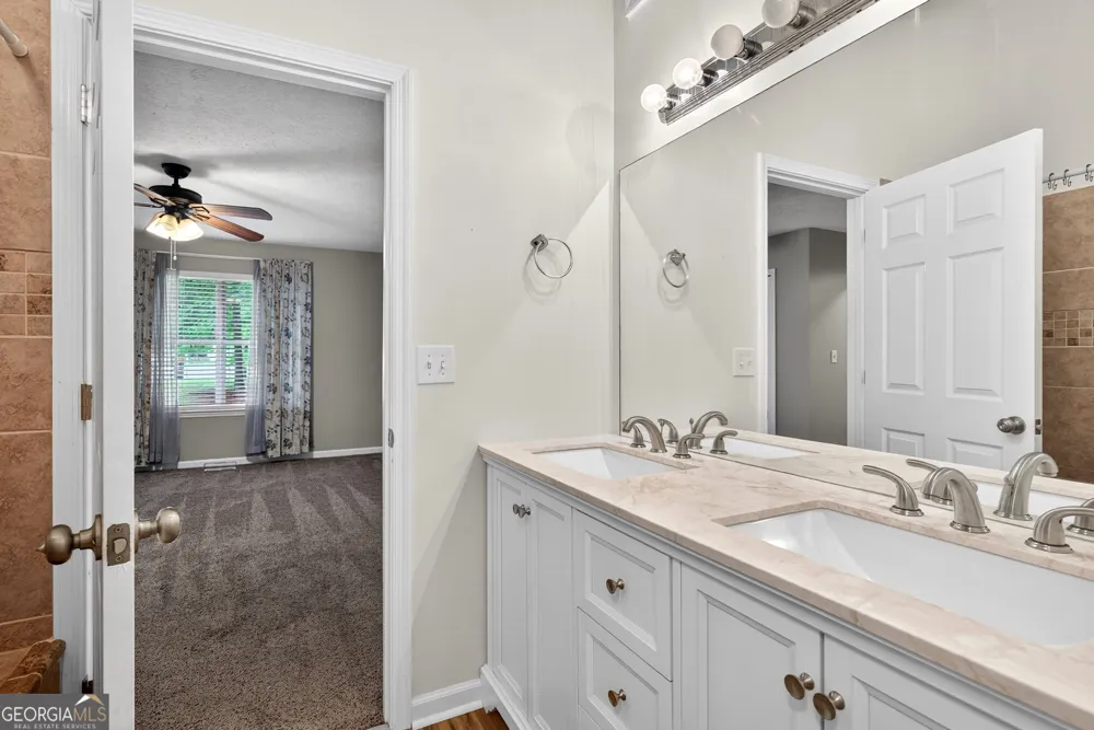 126 Doe Run DR Sharpsburg, GA 30277